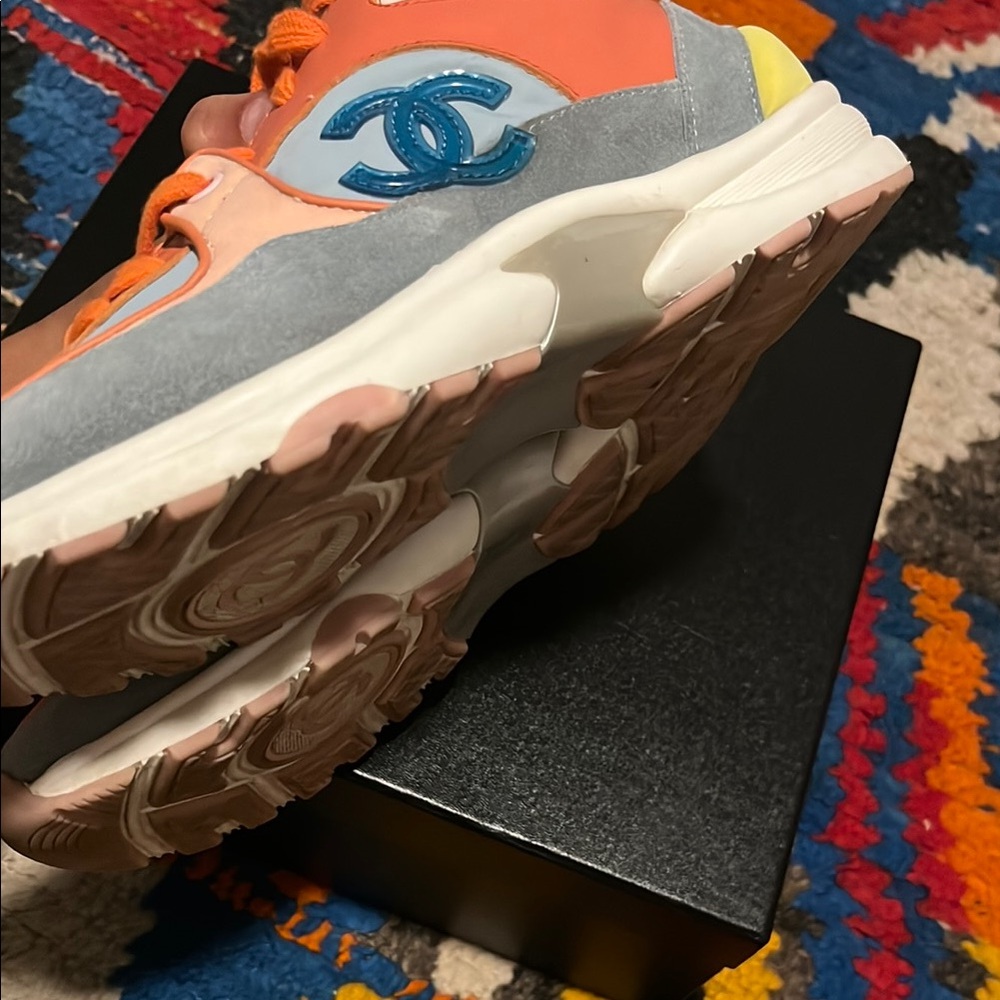 CHANEL Trainers like NEW | Box + Dust Bag - Picture 4 of 8